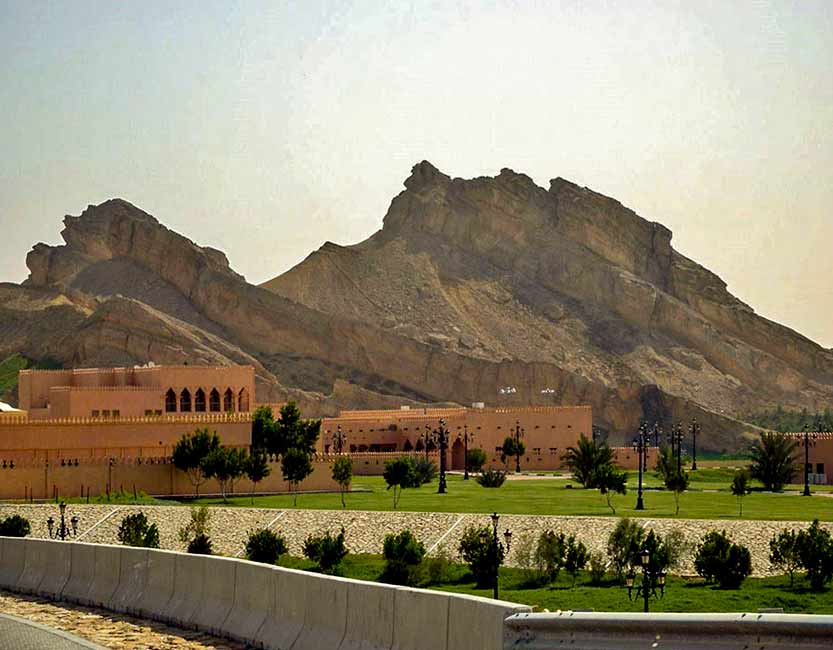 “Al Ain Oasis Getaway tour – lush gardens, historic forts, and Jebel Hafeet mountain views”